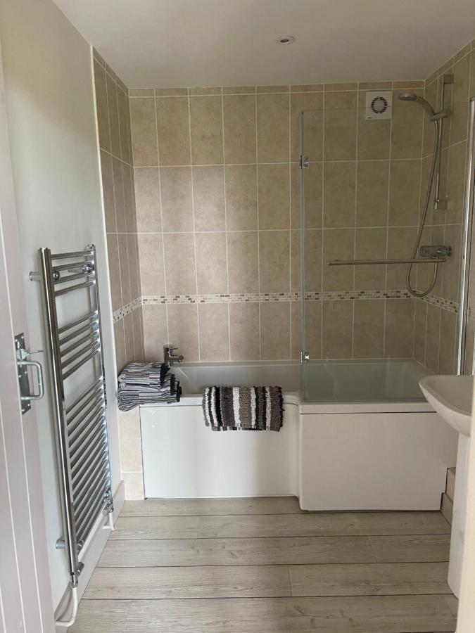 Bike Shed - Beautiful 1-Bed Cottage In Shorwell Екстериор снимка